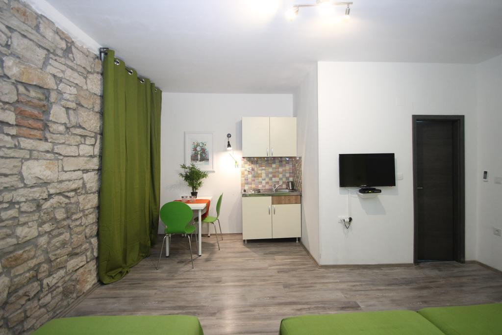 Top Center Rooms & Studio PUY Eksteriør bilde